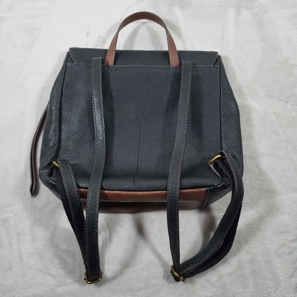 Fossil Claire Black Pebbled Leather Medium Backpack Purse Bag Magnetic Flap Snap